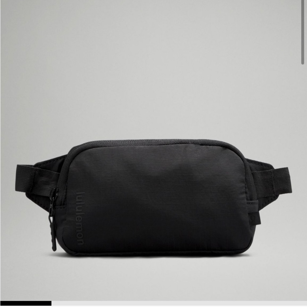Lululemon Mini Belt Bag